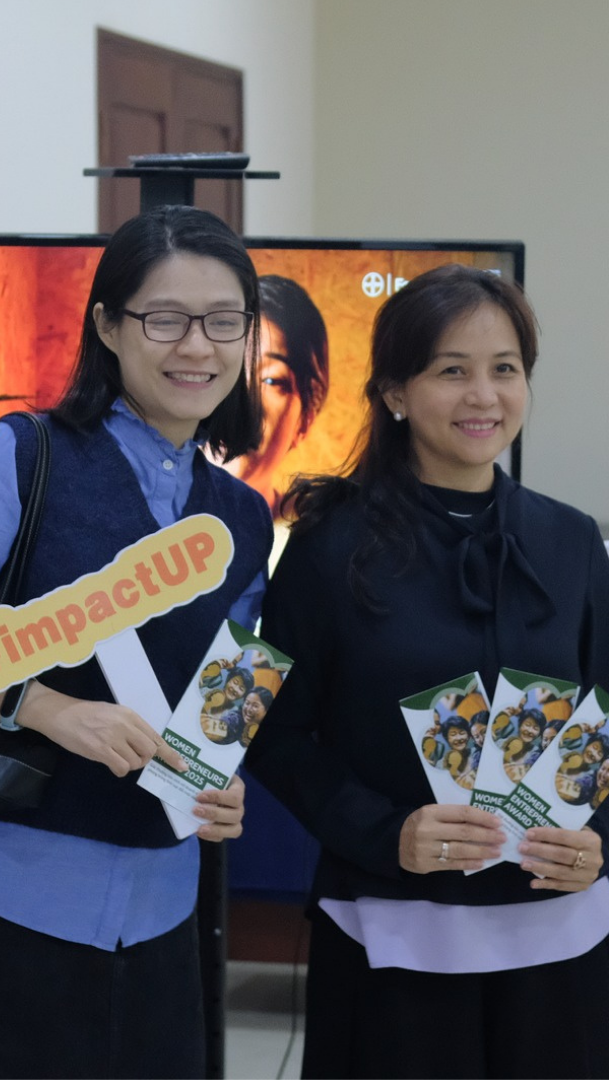 Promotional poster for the Bayer Foundation Women Entrepreneurship Award (WEA) in Vietnam.